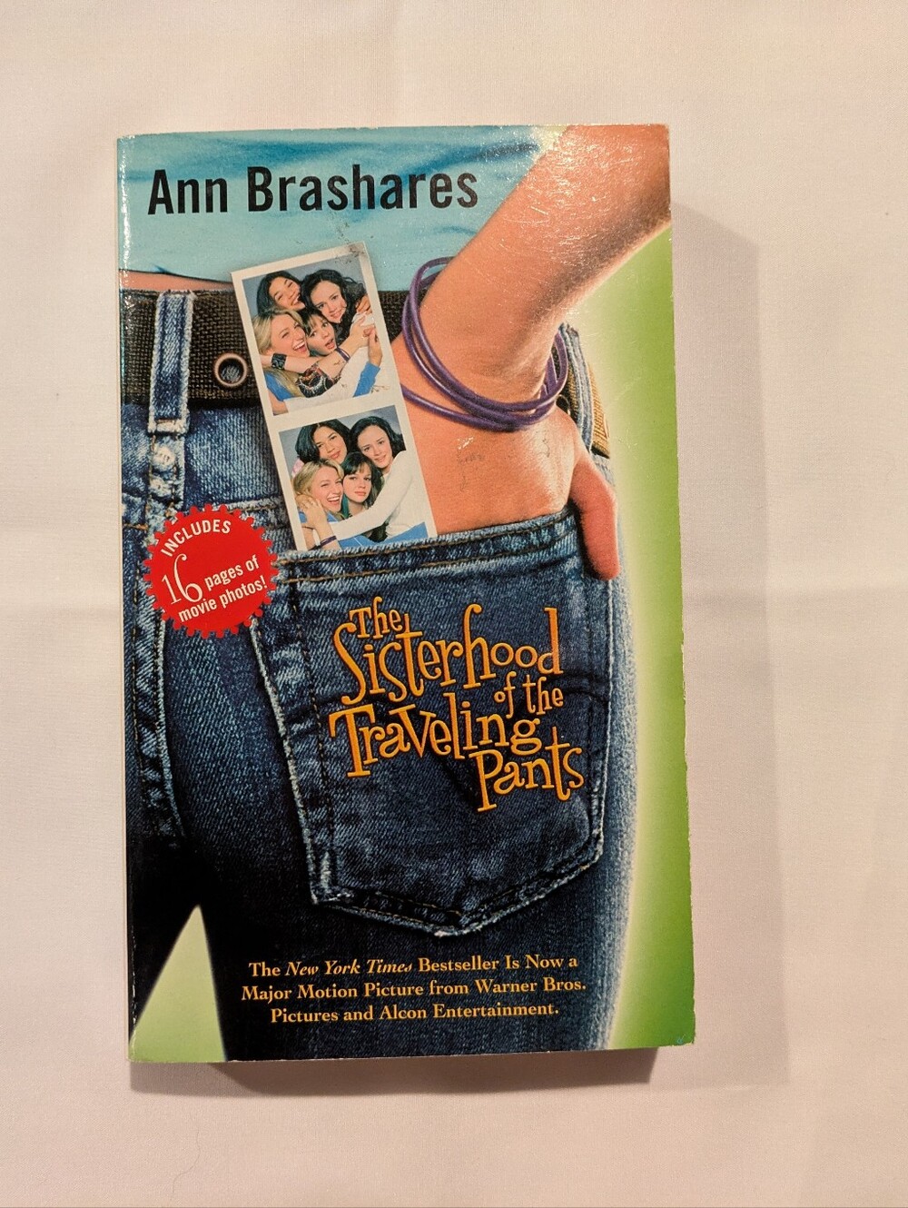 The Sisterhood of the Traveling Pants by Ann Brashares
